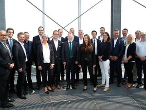 Runder Tisch zu Gewerbeprojekten im Neven-DuMont-Haus